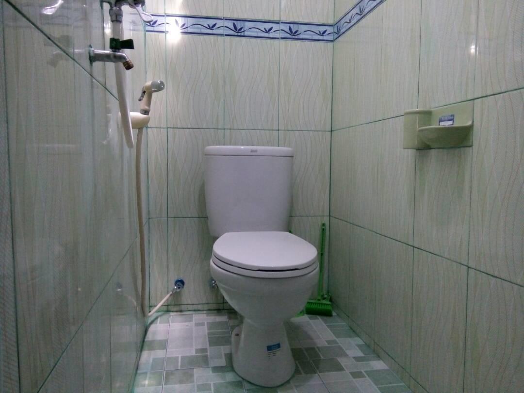 Rembulan Guest House Jombang 外观 照片