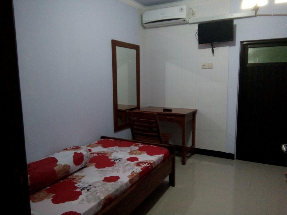Rembulan Guest House Jombang 外观 照片